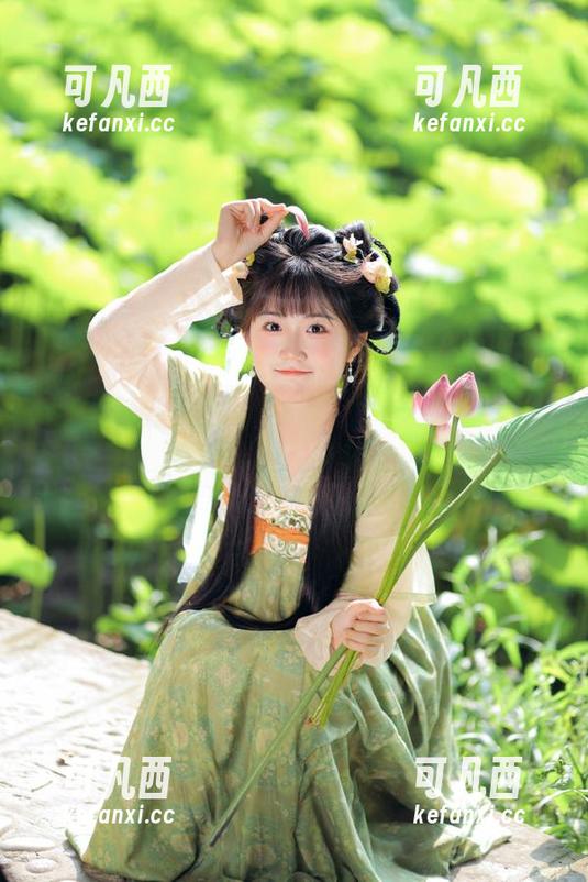跨越黑色边界：Pia (피아)DJAWA松紧黑色图集合集，感受视觉之美.txt